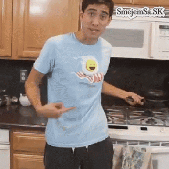 GIF: Ako si spraviť raňajky z trička